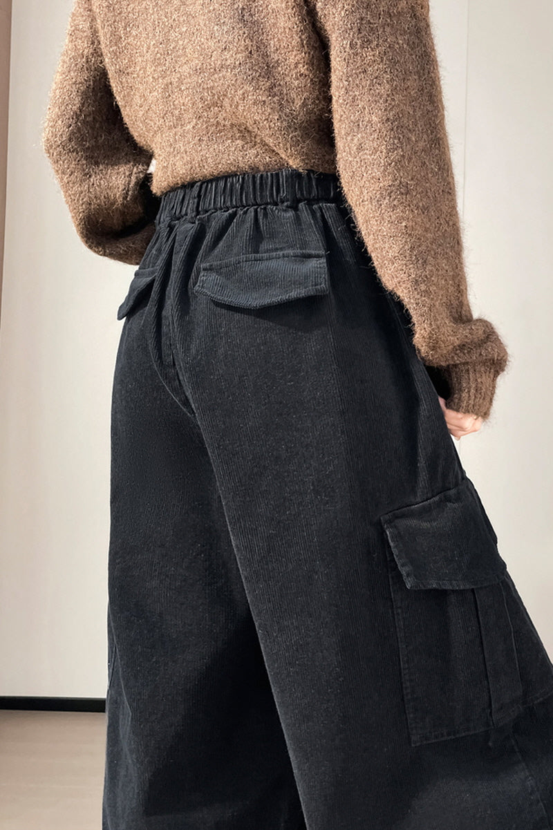 Black Curve Cargo Pants